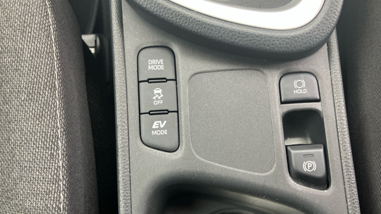 Toyota Yaris Cross 1.5 Hybrid Icon 5dr CVT Hybrid Estate